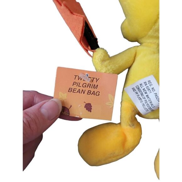 Tweety Pilgrim Bean Bag  - Picture 4 of 4